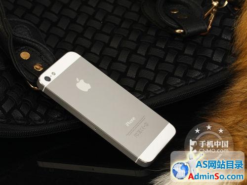 人气时尚手机 iPhone 5电信版售3950元 