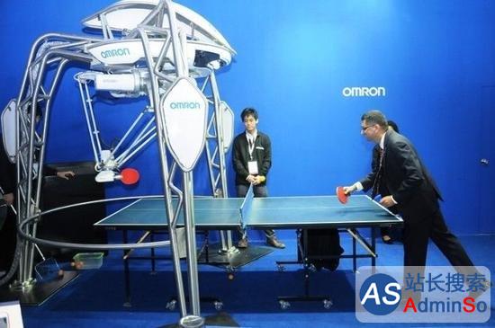 世界首个乒乓球教练机器人诞生：酷似八爪鱼